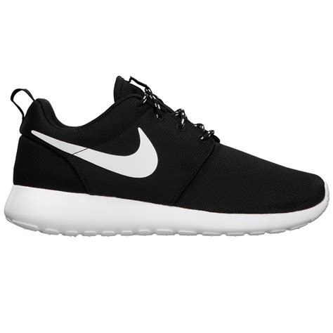 nike roshe run black women.